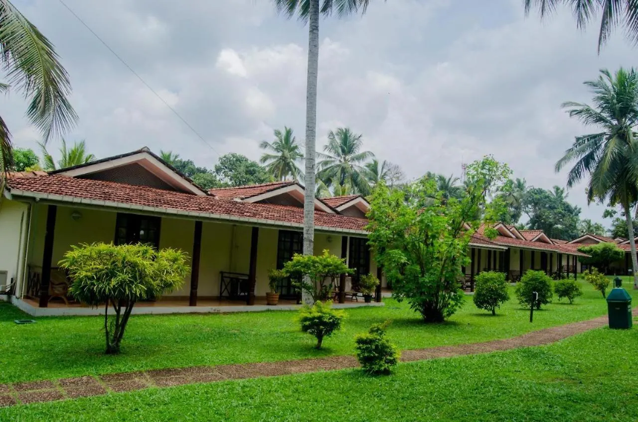 *****  Tamarind Tree Garden Resort - Katunayake Negombo Sri Lanka
