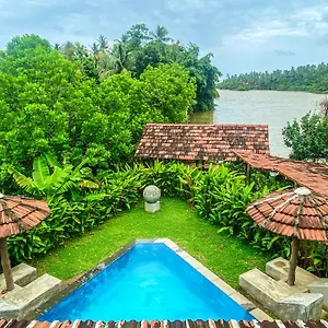 Waterland Hotel